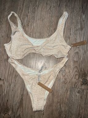 SKIMS Cream Croc-Embossed Two-Piece Bikini top 2x bottoms xl